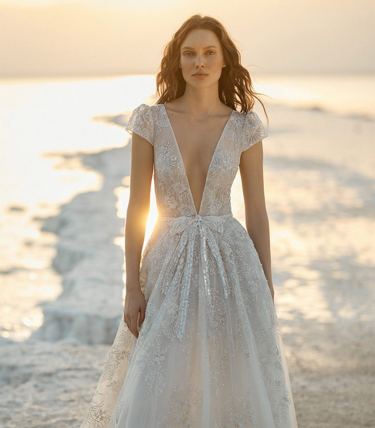 14 vestidos para tu boda en la playa | mag21
