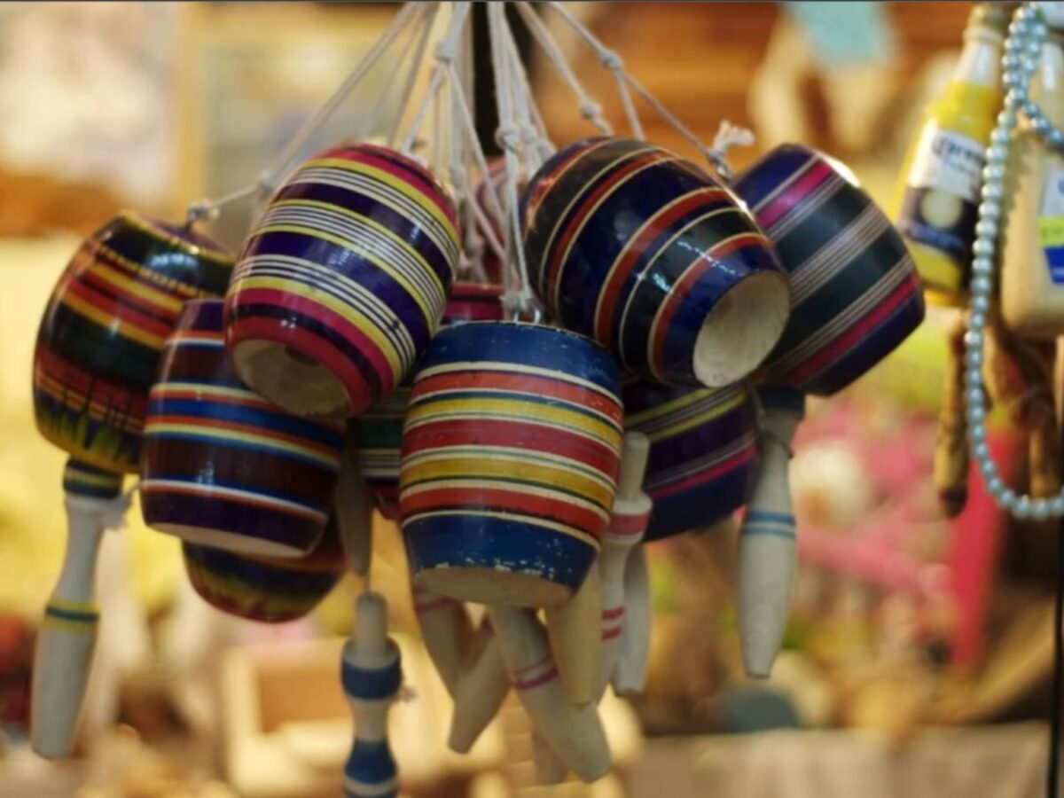 Juguetes tradicionales mexicanos Balero trompo yoyo y muchos mas mag21